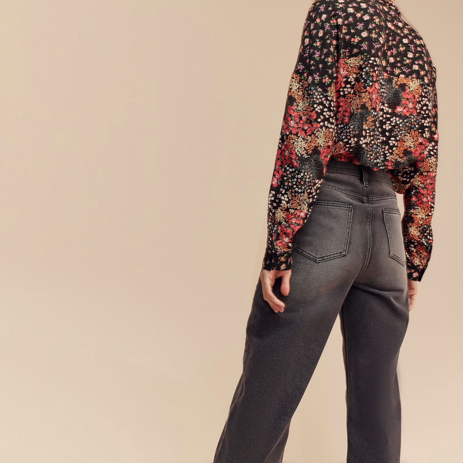 REGULAR KESİM ÇİÇEKLİ GÖMLEK