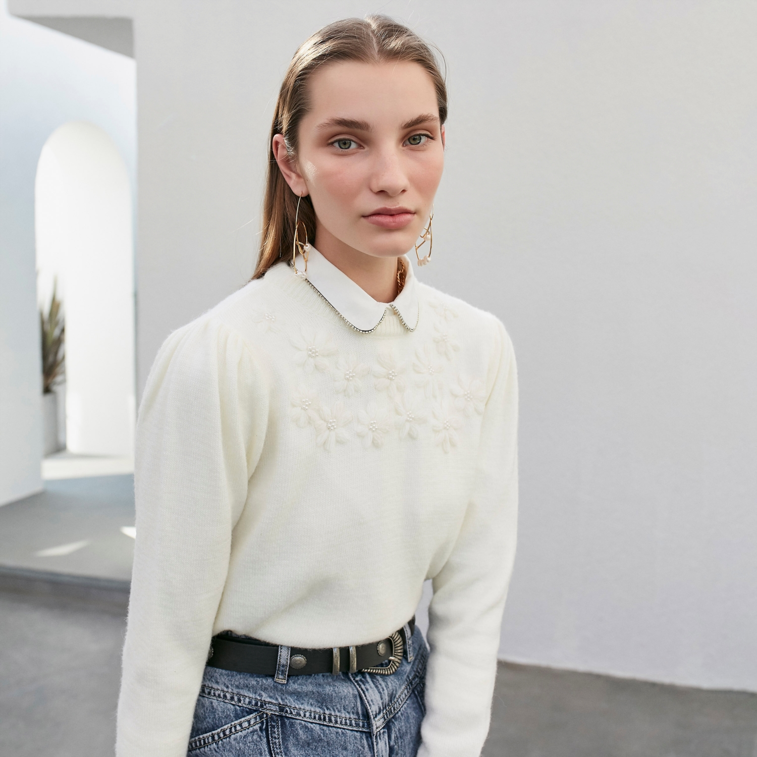 BİSİKLET YAKA İŞLEMELİ TRİKO KAZAK