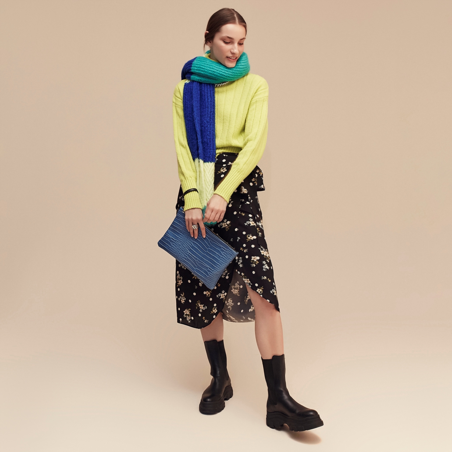 ÇİÇEKLİ MİDİ ETEK