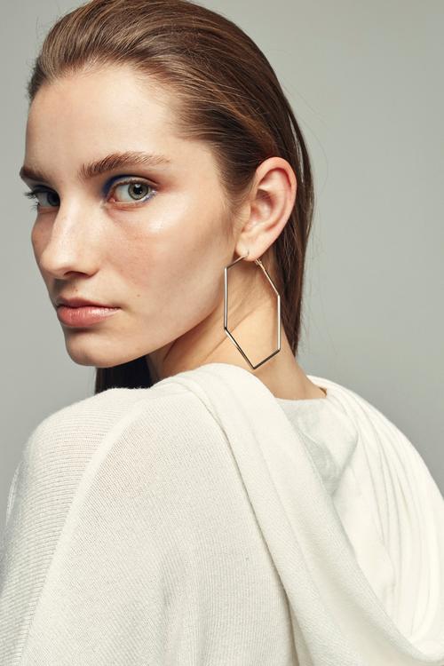  KAPÜŞONLU İNCE SWEATSHIRT