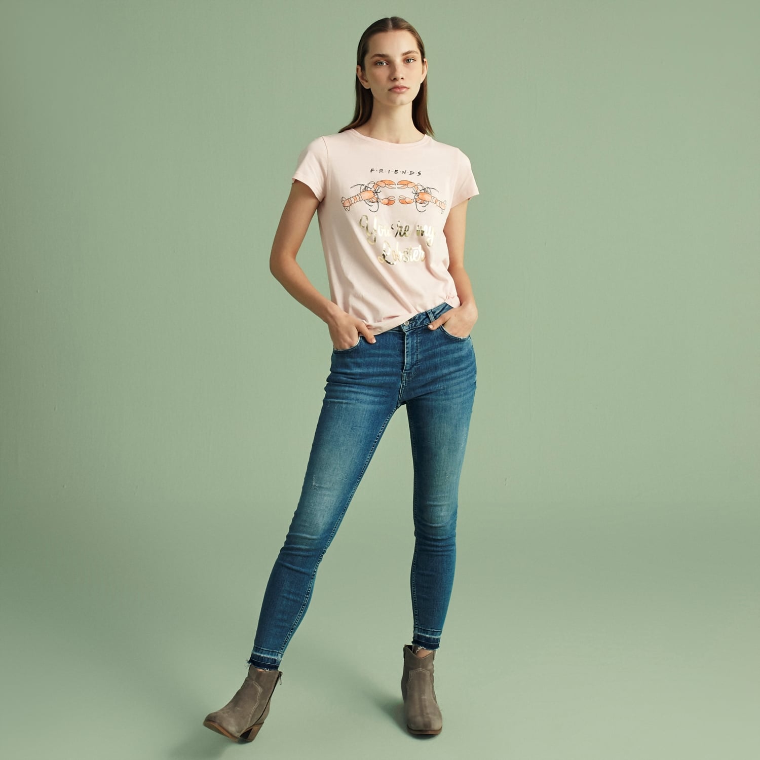 FRIENDS BASKILI LİSANSLI T-SHIRT