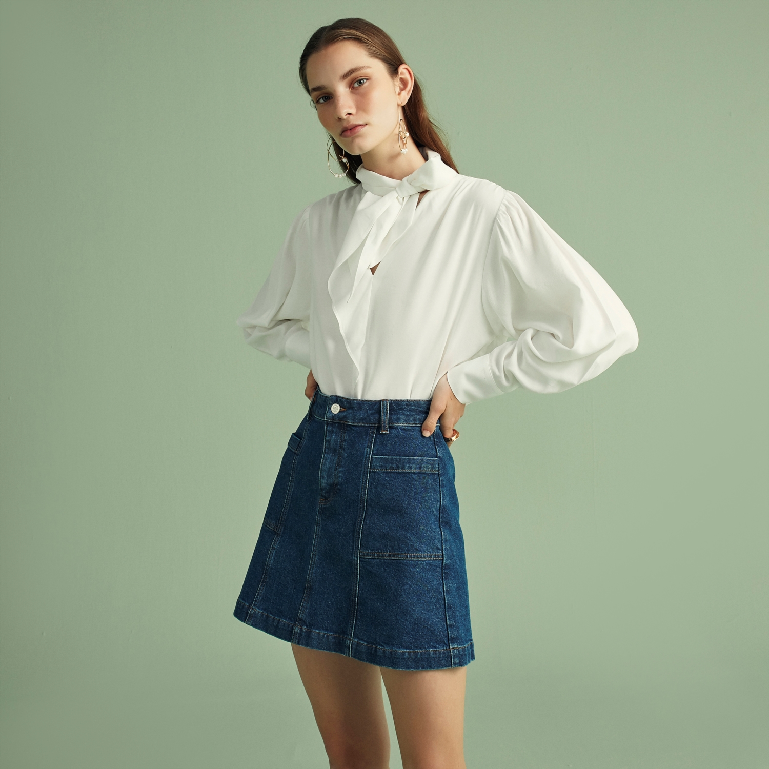 YAKA BAĞLAMALI PAMUK GÖMLEK