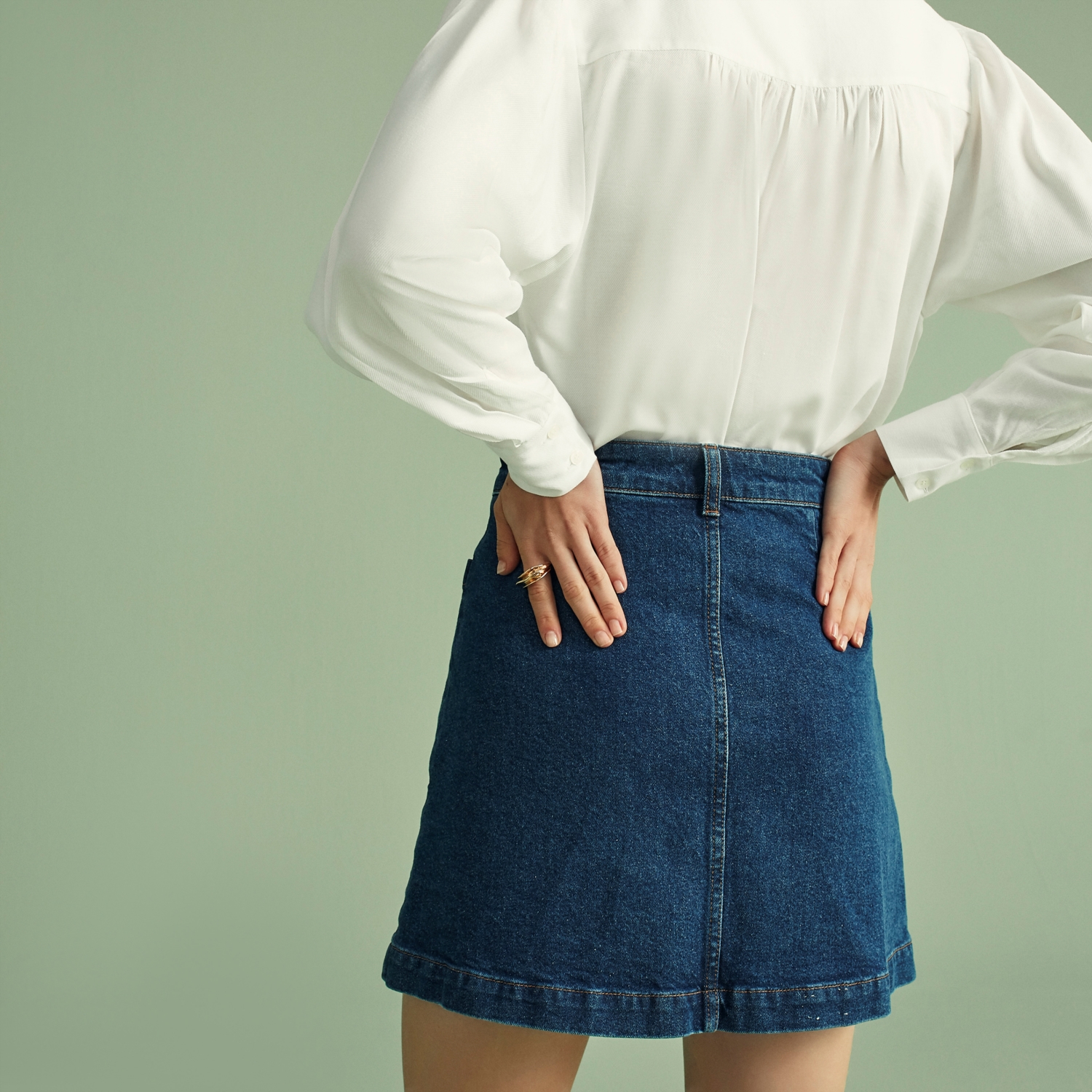 YAKA BAĞLAMALI PAMUK GÖMLEK