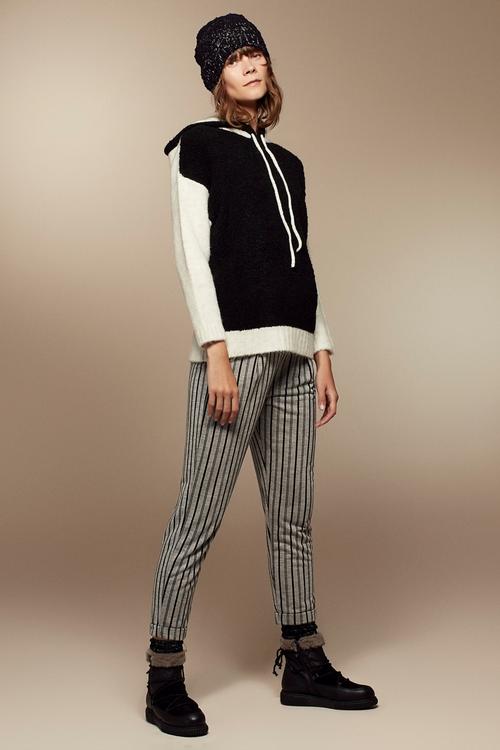  KAPÜŞONLU PELUŞ KAZAK