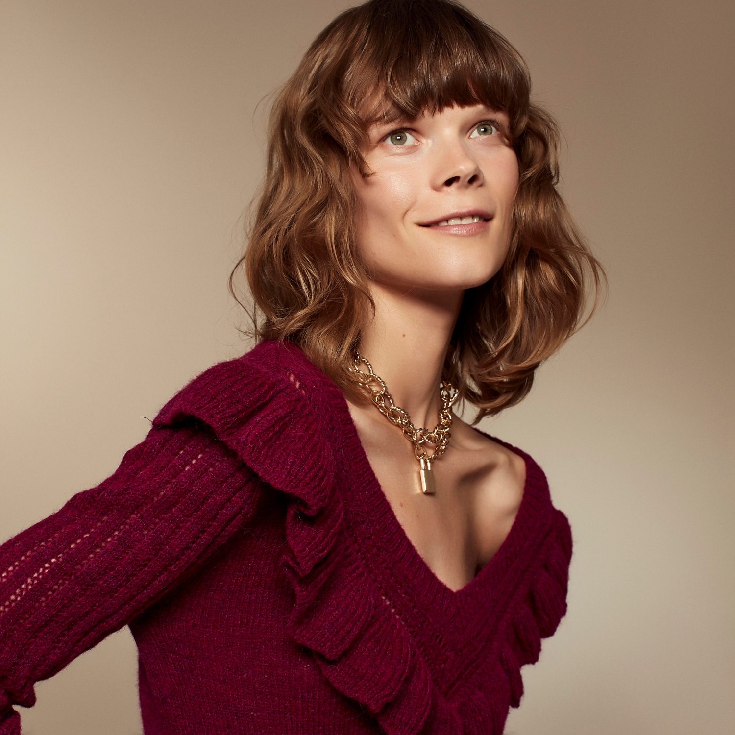 V YAKA FIRFIR DETAYLI TRİKO KAZAK