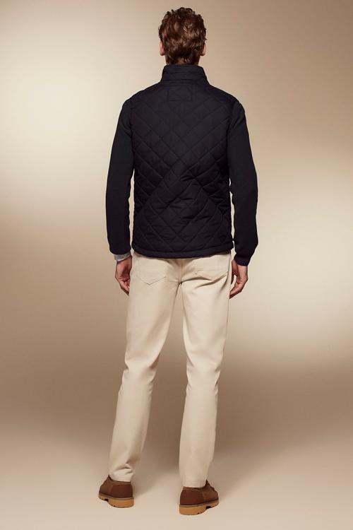  DİK YAKA KAPİTONELİ YELEK