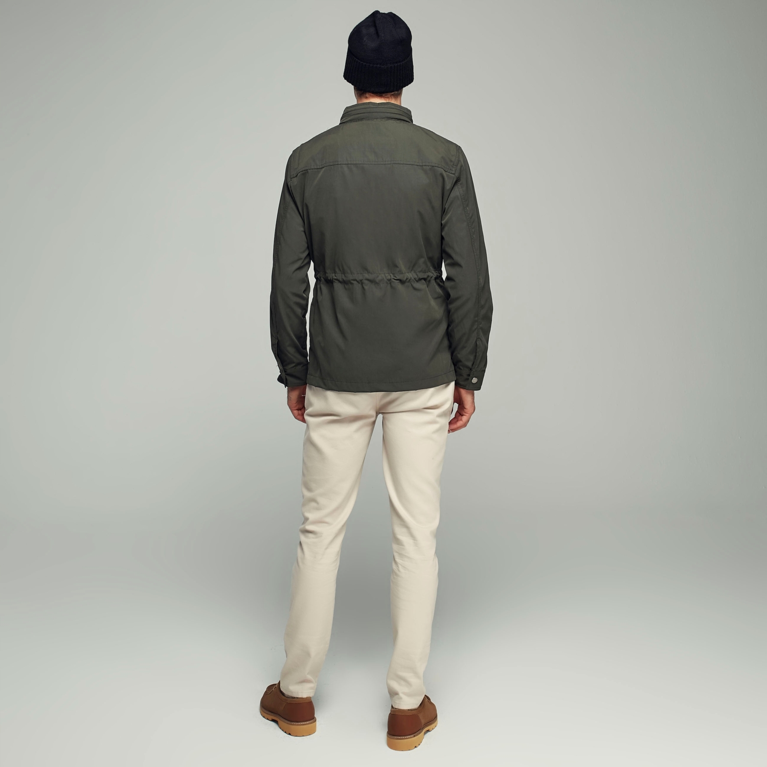 CEPLİ DİK YAKA MONT