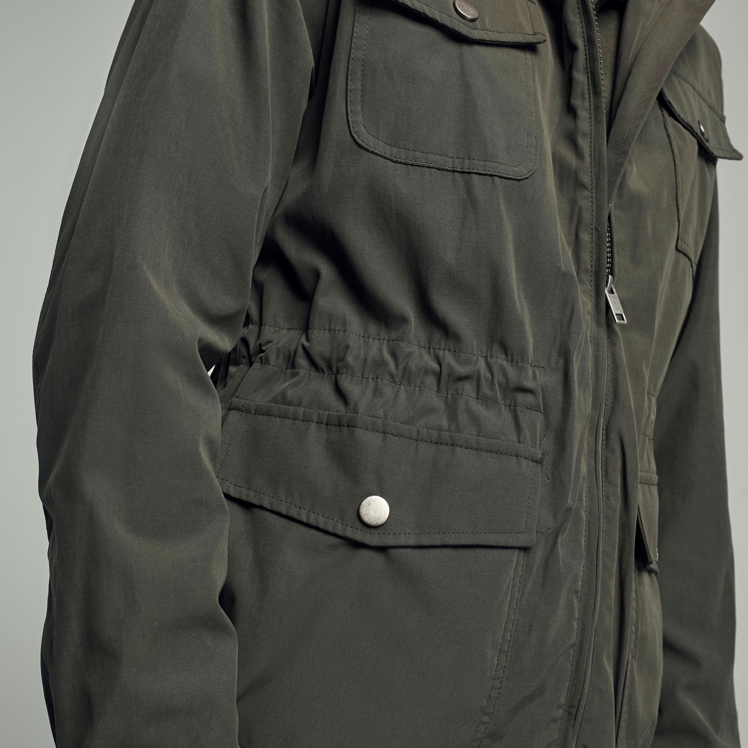 CEPLİ DİK YAKA MONT