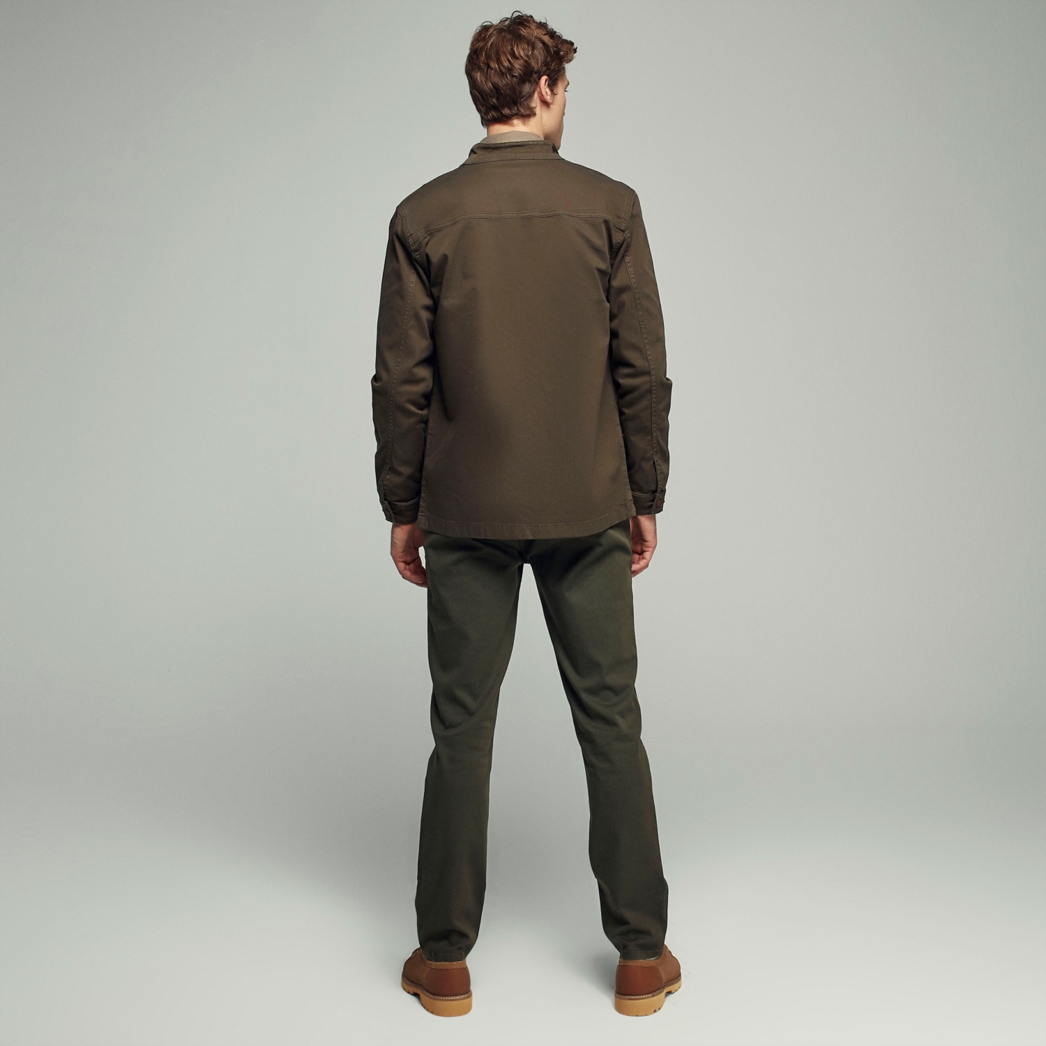 DİK YAKA CEPLİ PAMUK CEKET