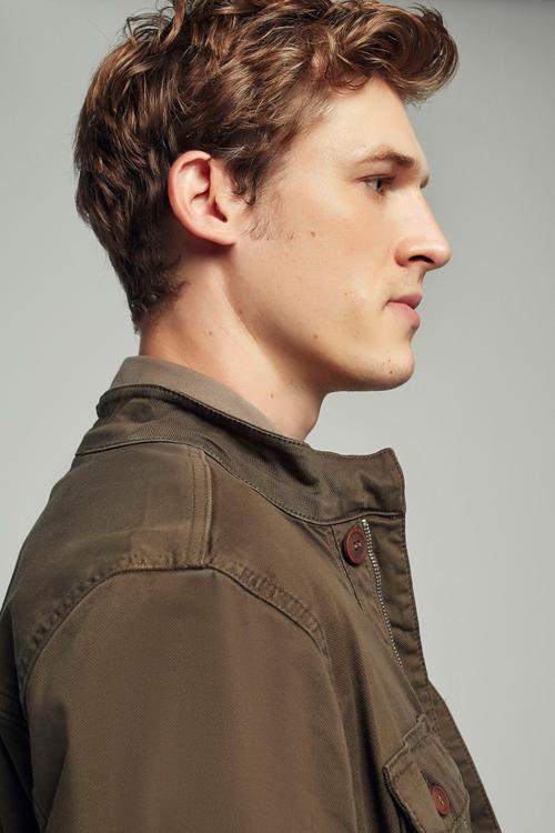  DİK YAKA CEPLİ PAMUK CEKET