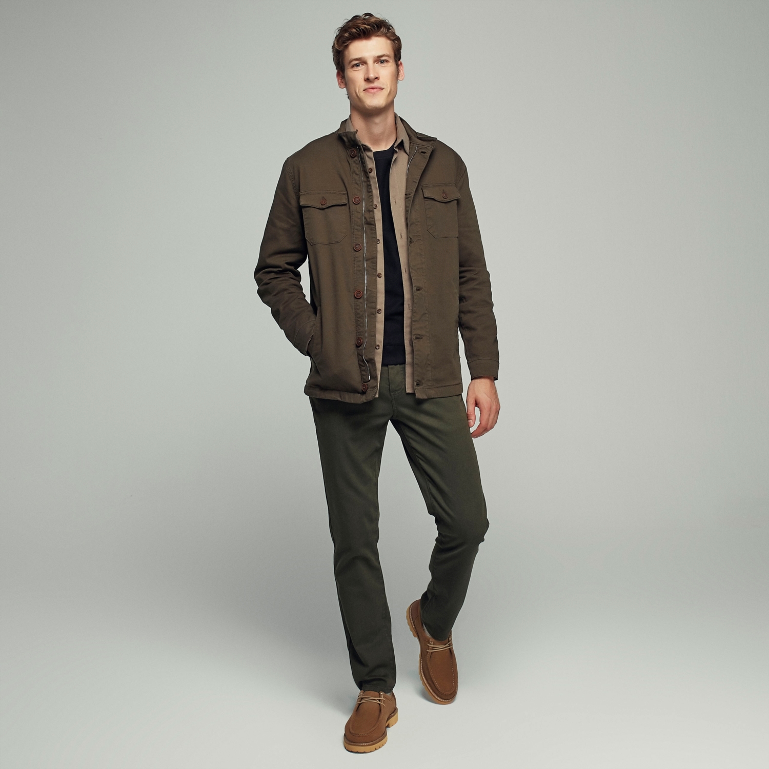 DİK YAKA CEPLİ PAMUK CEKET