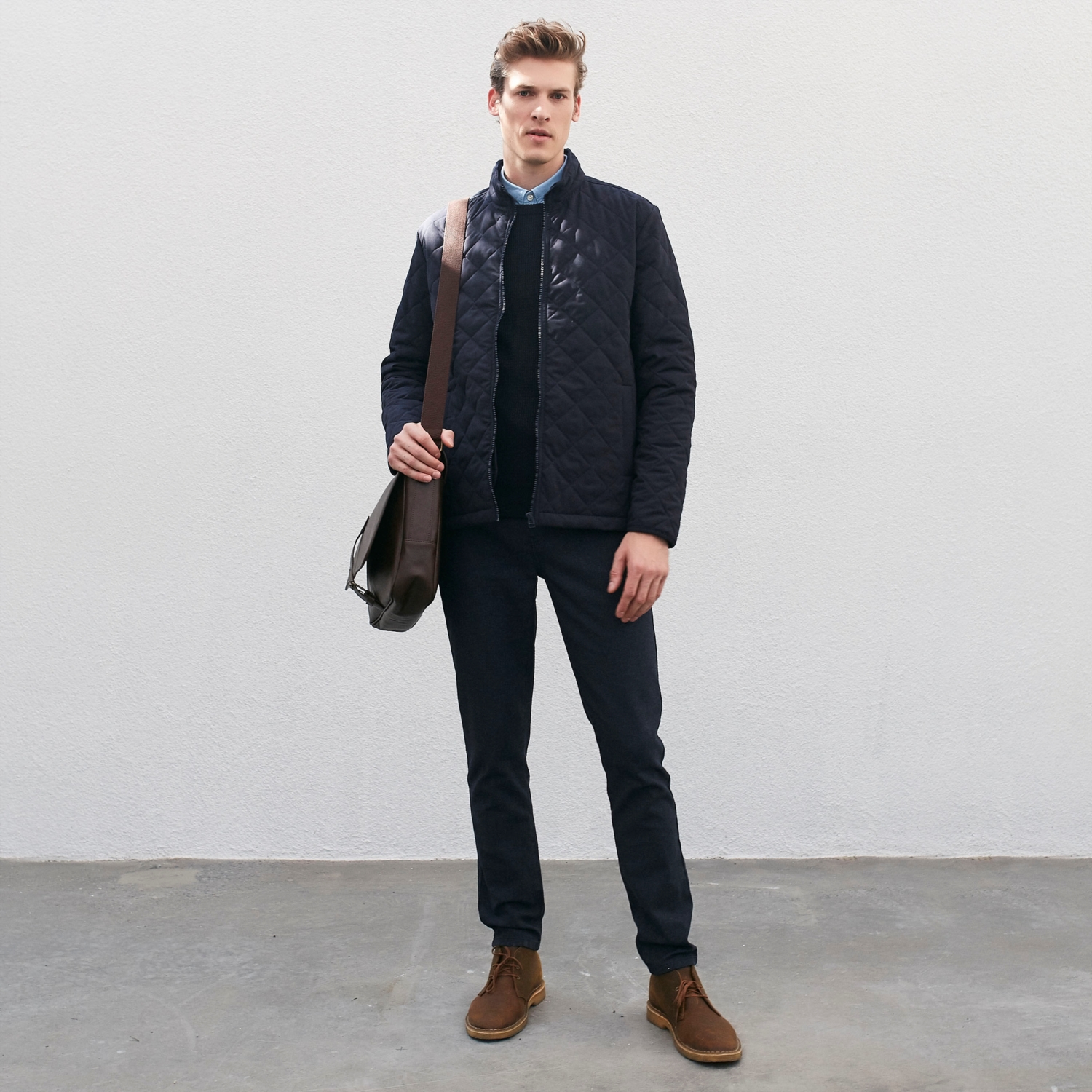 KAPİTONELİ DİK YAKA MONT