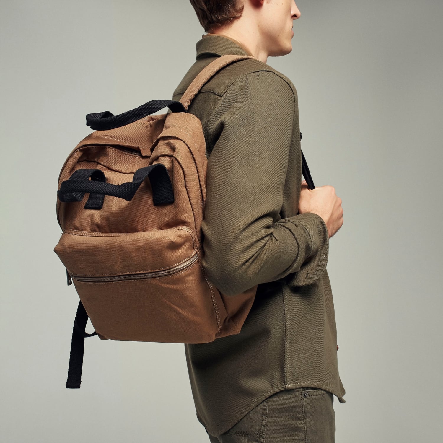 CEP DETAYLI SIRT ÇANTASI