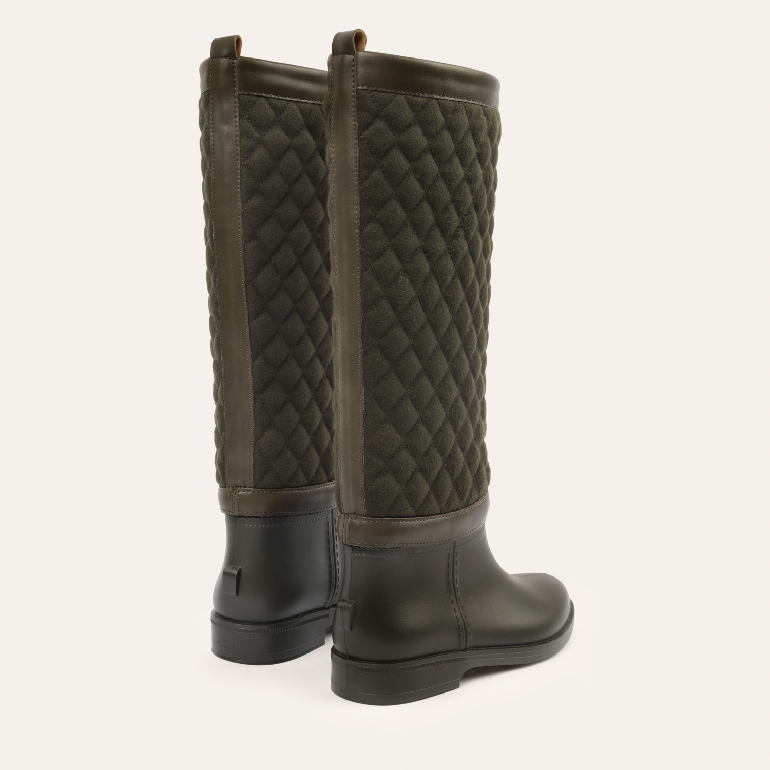 KEÇE DETAYLI YAĞMUR ÇİZMESİ