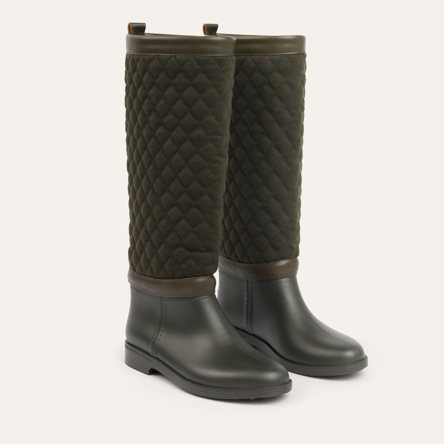 KEÇE DETAYLI YAĞMUR ÇİZMESİ