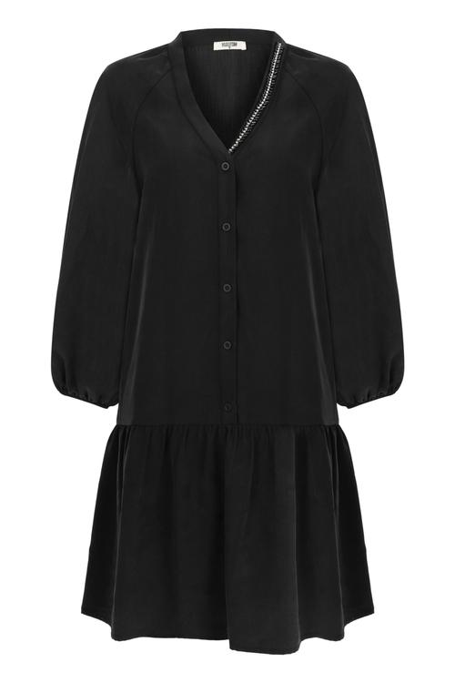  YAKASI İŞLEMELİ UZUN KOLLU MİNİ VOLANLI ELBİSE