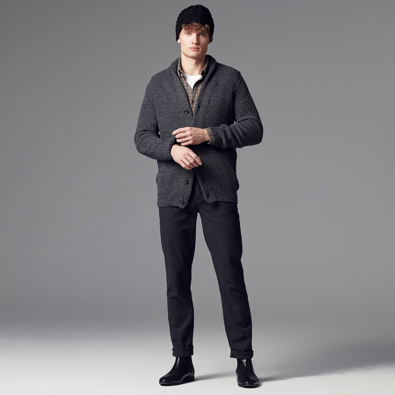 ÖRGÜLÜ TRİKO HIRKA