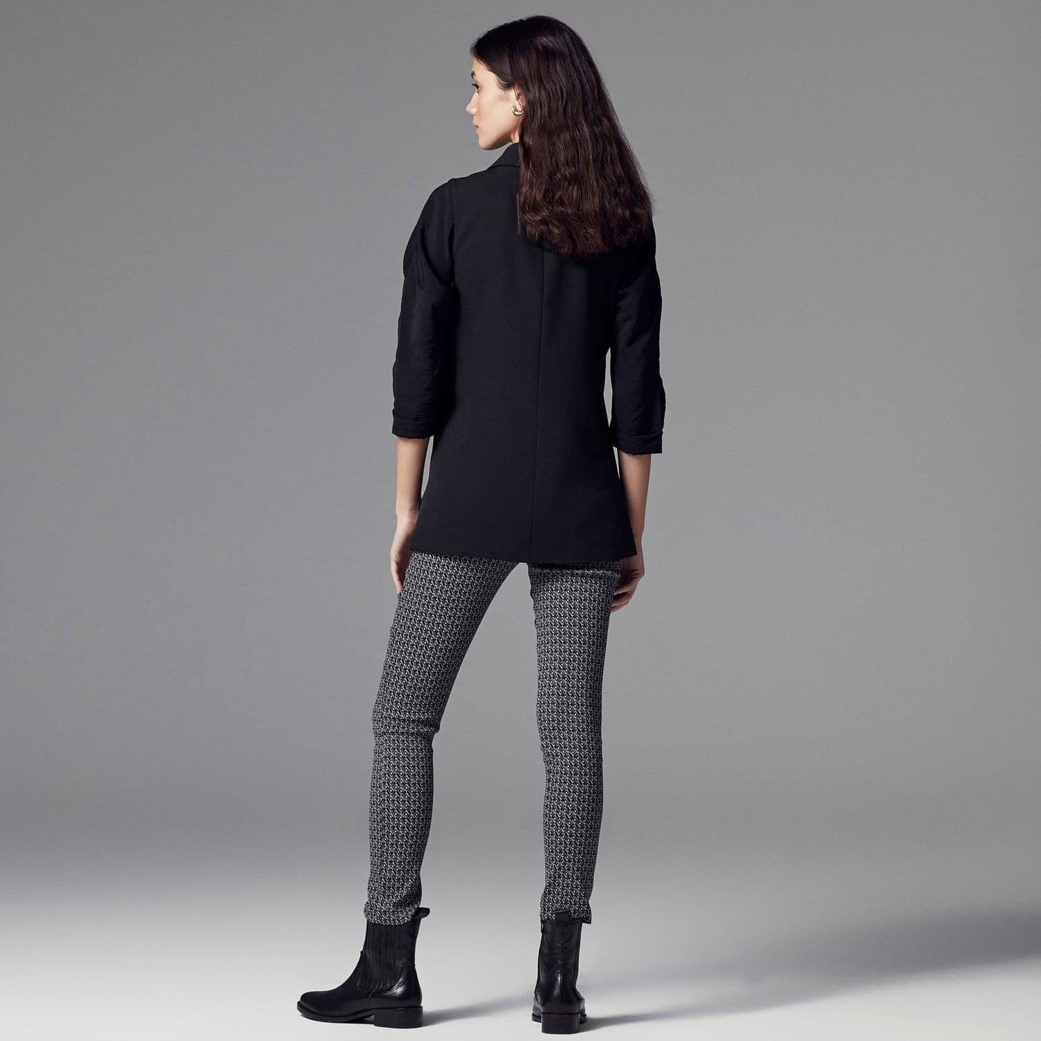 METAL DÜĞMELİ KRUVAZE YAKA YELEK