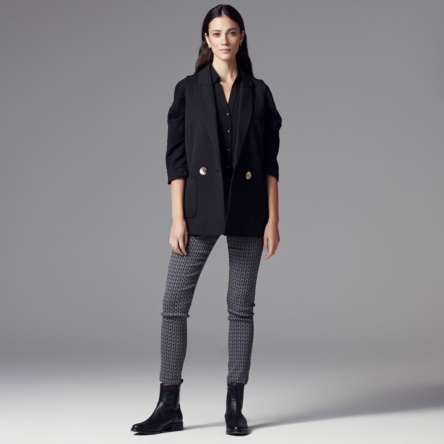 METAL DÜĞMELİ KRUVAZE YAKA YELEK