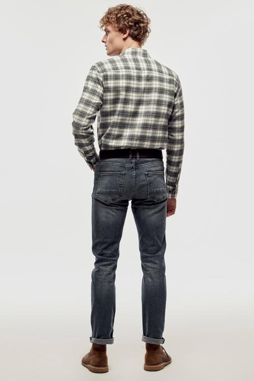  DAR KESİM JEAN PANTOLON