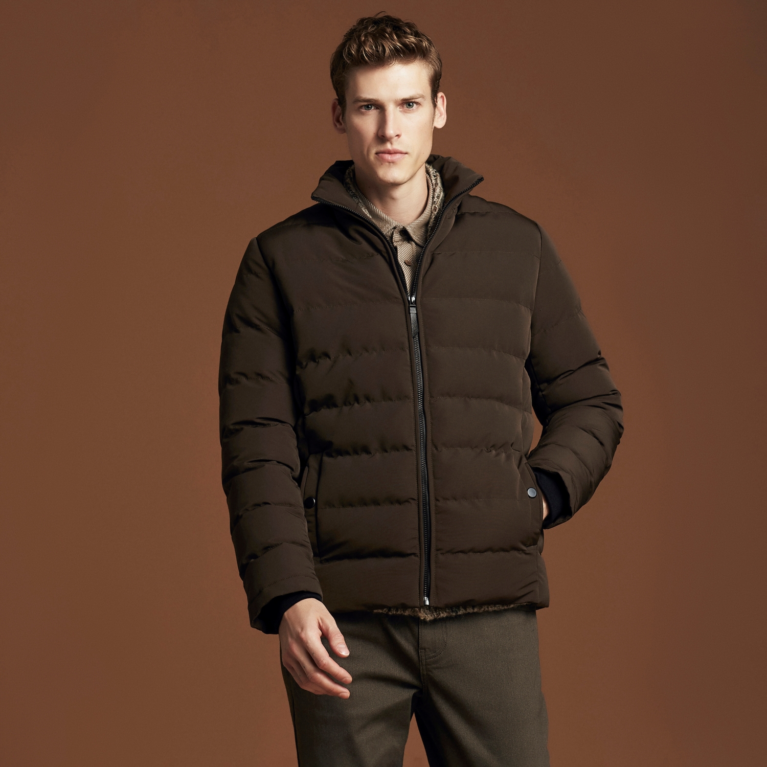 DİK YAKA ŞİŞME MONT