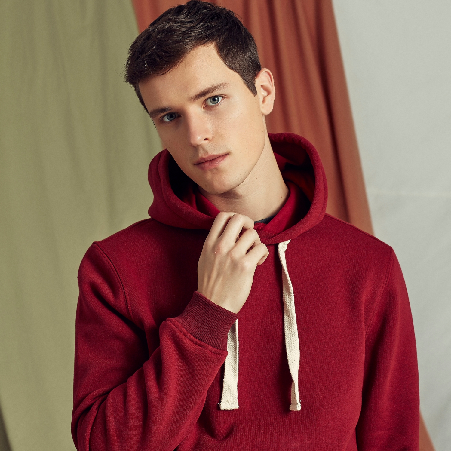 KAPÜŞONLU PAMUKLU SWEATSHIRT