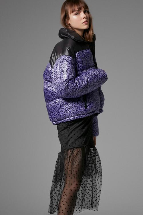  DİK YAKA LEOPAR DESENLİ PUFFER ŞİŞME MONT