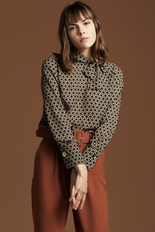  BOYUNDAN BAĞLAMALI BLUZ