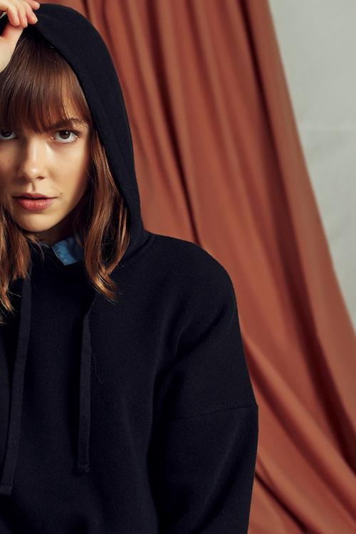  KAPÜŞONLU TRİKO KAZAK