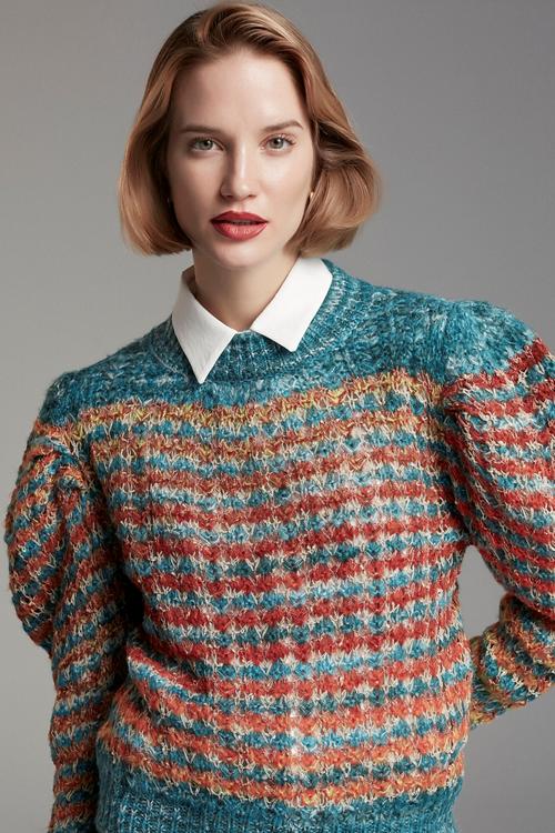  DİK YAKA BOL KESİM KAZAK