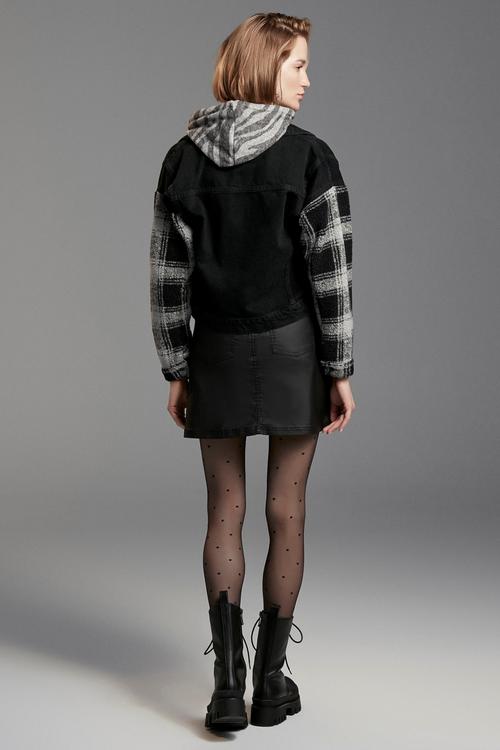  EKOSE DETAYLI JEAN CEKET