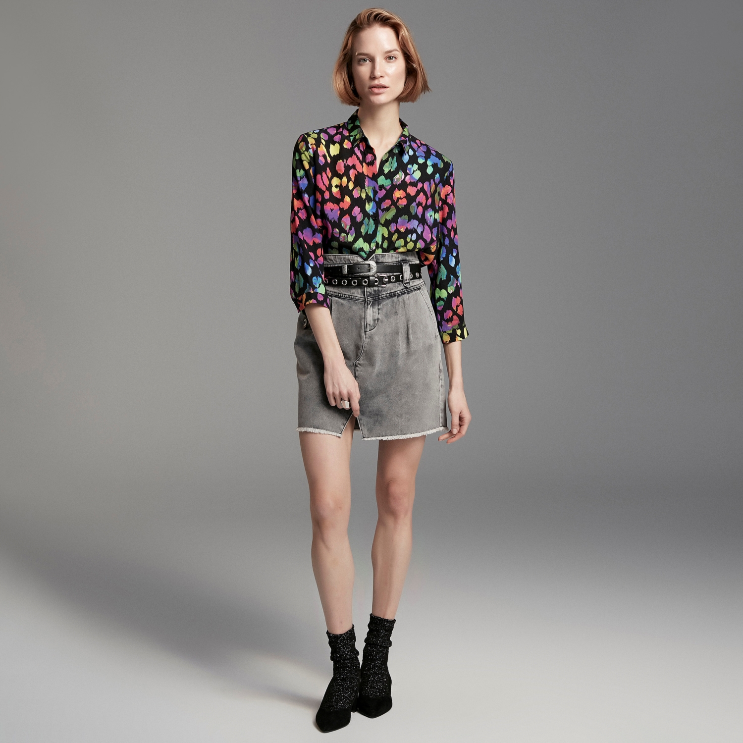 RENKLİ LEOPAR BASKILI GÖMLEK