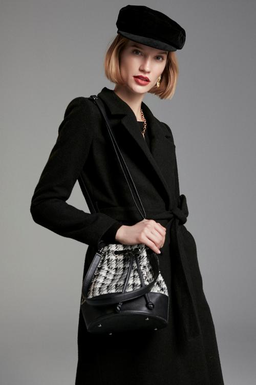  BELİNDEN KUŞAKLI UZUN KABAN