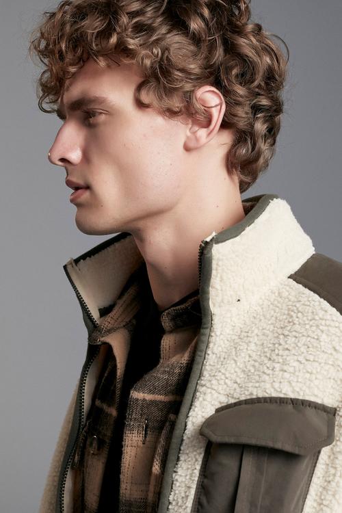  DİK YAKA PELUŞ CEKET