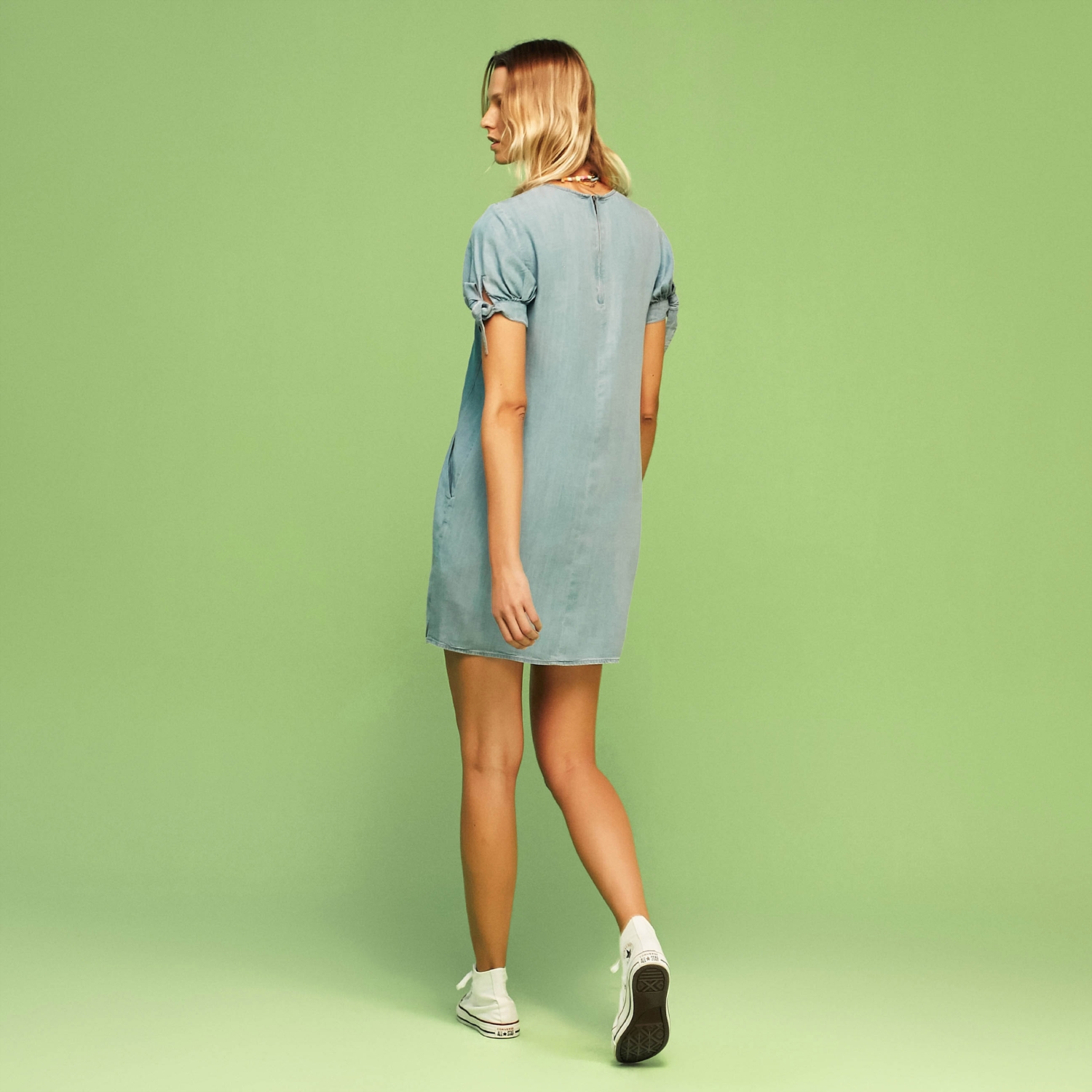 KOLU FİYONKLU MİNİ ELBİSE (TENCEL ? )