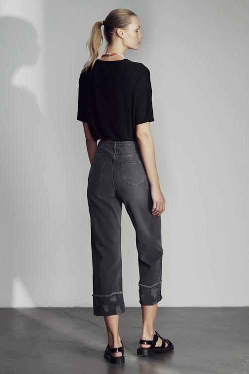  PAÇASI KATLAMA DETAYLI RAHAT KESİM JEAN PANTOLON