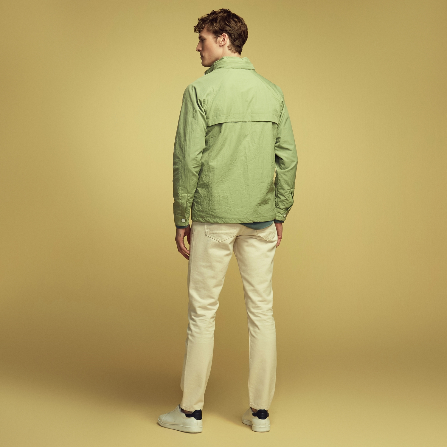 KAPÜŞONLU FERMUARLI YAĞMURLUK