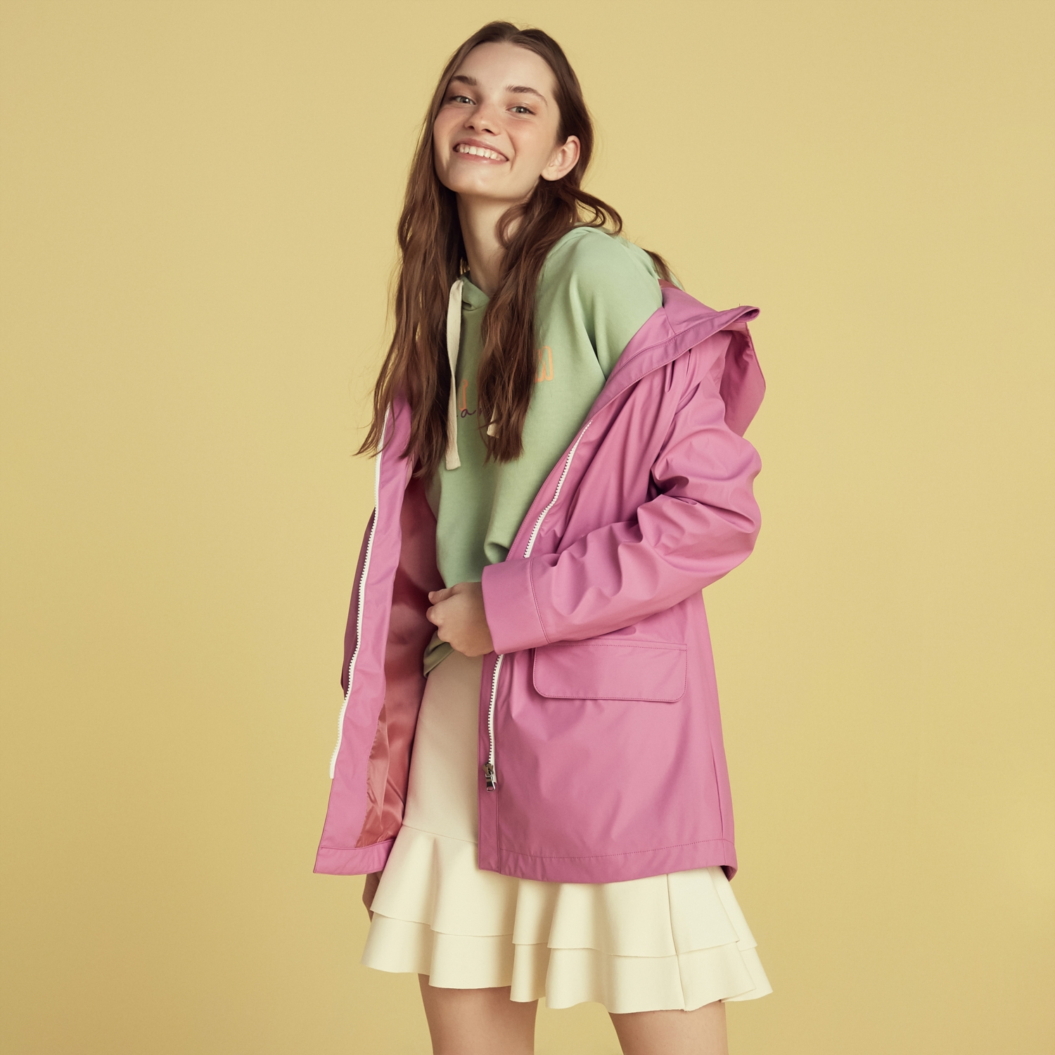 KAPÜŞONLU YAĞMURLUK