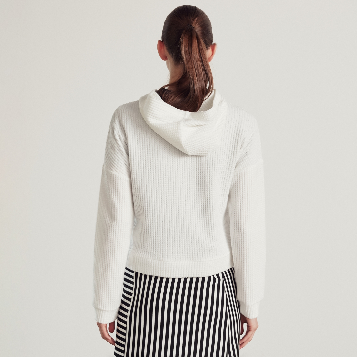 YUMUŞAK KAPÜŞONLU SWEATSHIRT