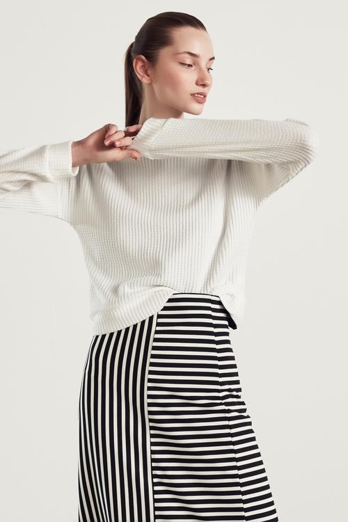  YUMUŞAK KAPÜŞONLU SWEATSHIRT