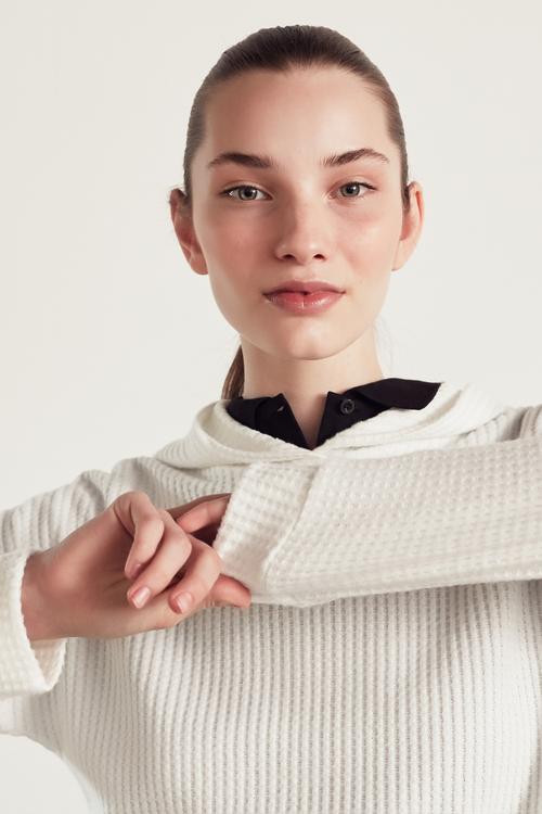  YUMUŞAK KAPÜŞONLU SWEATSHIRT