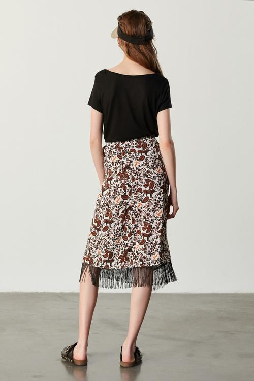  ETNİK DESENLİ PÜSKÜLLÜ KRUVAZE MİDİ ETEK