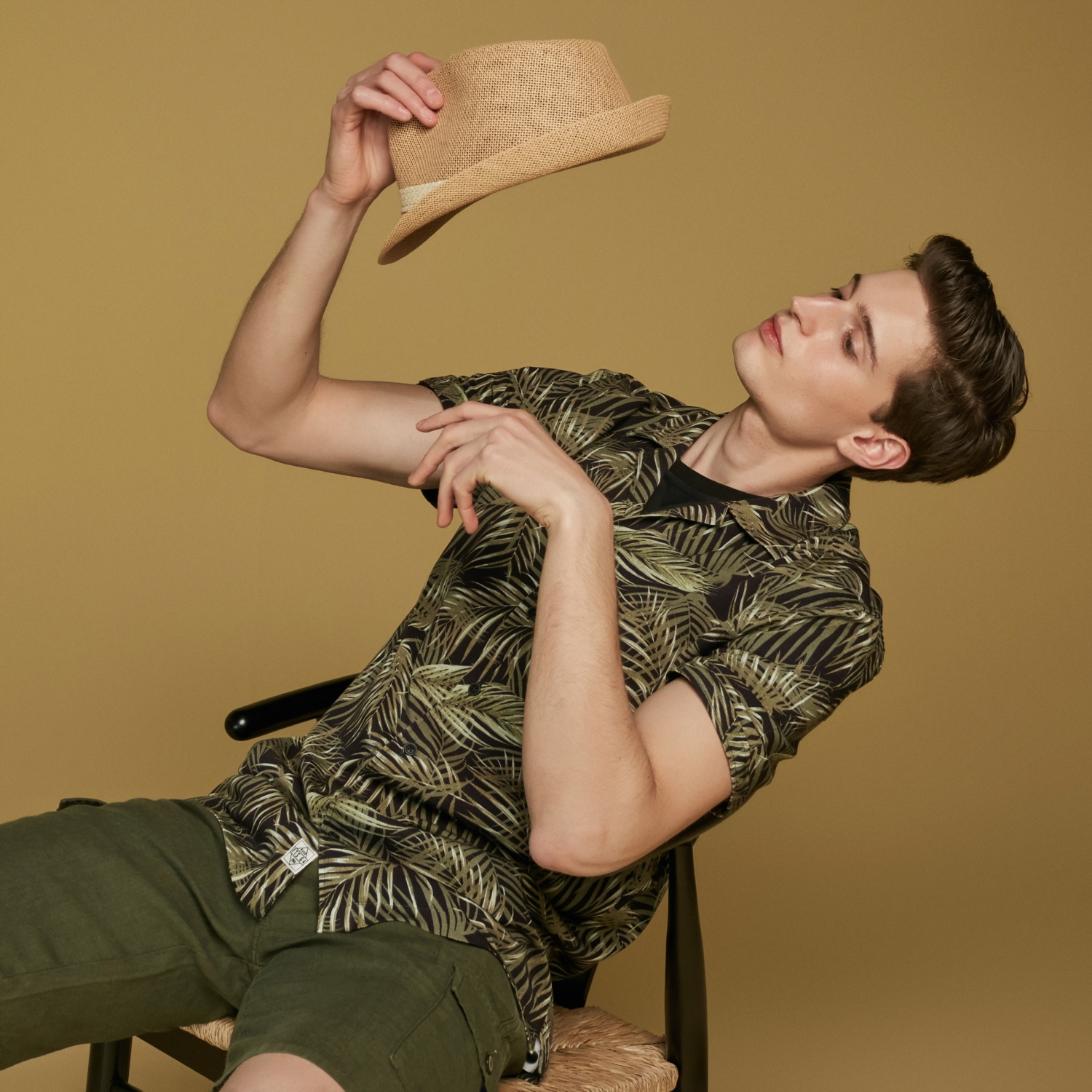 RESORT YAKA BASKILI GÖMLEK