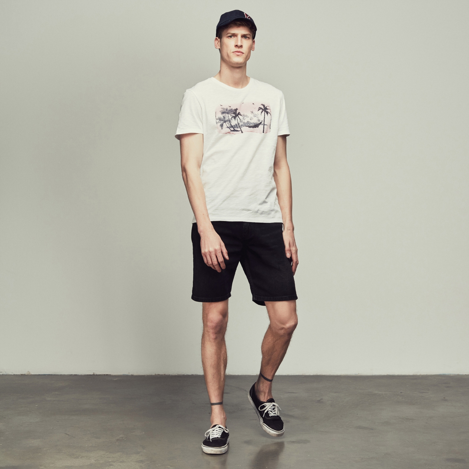 BİSİKLET YAKA BASKILI PAMUK T-SHIRT