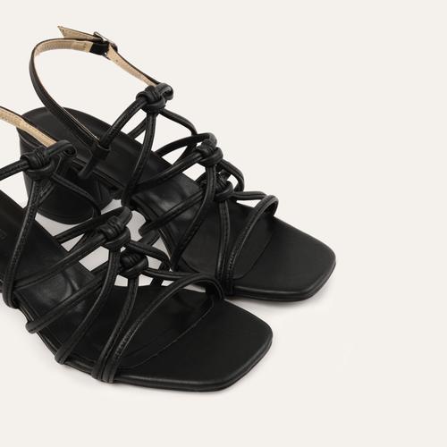  BANTLI TOPUKLU AYAKKABI