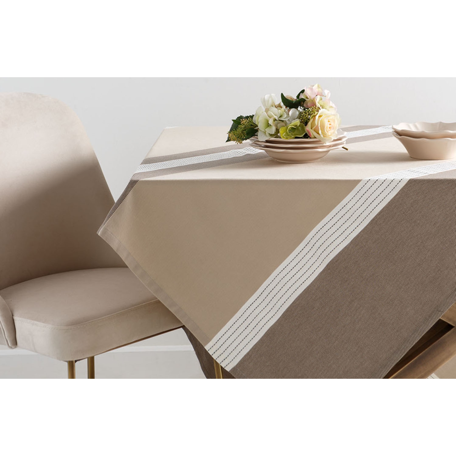 DALIA ORTASI BEYAZ ÇİZGİLİ KAHVE MASA ÖRTÜSÜ 160X220