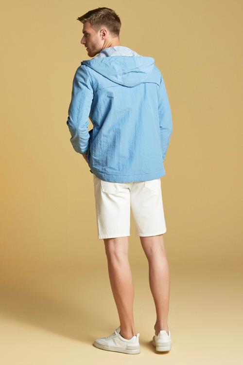  NAKIŞ DETAYLI KAPÜŞONLU YAĞMURLUK