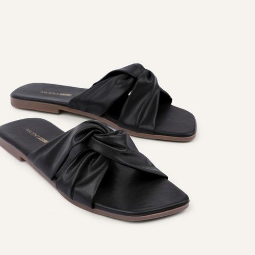  DERİ GÖRÜNÜMLÜ YUMUŞAK TERLİK