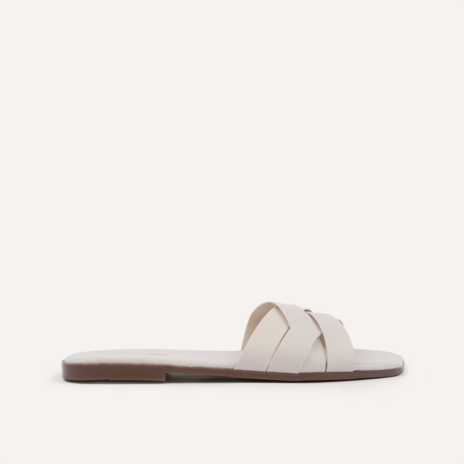 DERİ GÖRÜNÜMLÜ BANTLI TERLİK