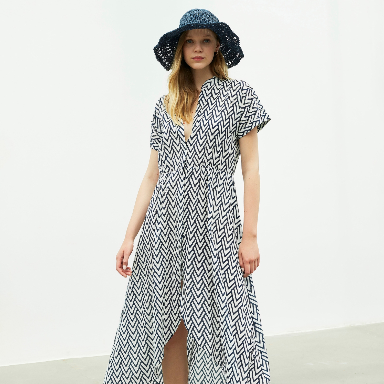 MARİN DESENLİ MAXİ ELBİSE